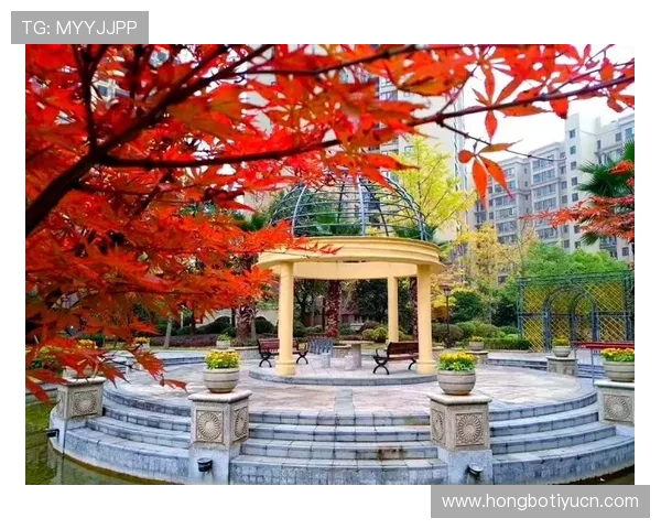 星城国际入口：尊享高端物业管理，营造安全舒适的居住环境